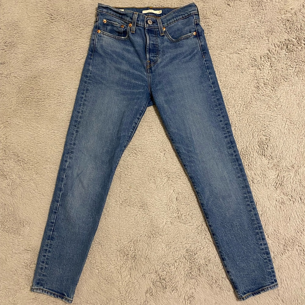 Wedgie Straight Fit Women's Jeans